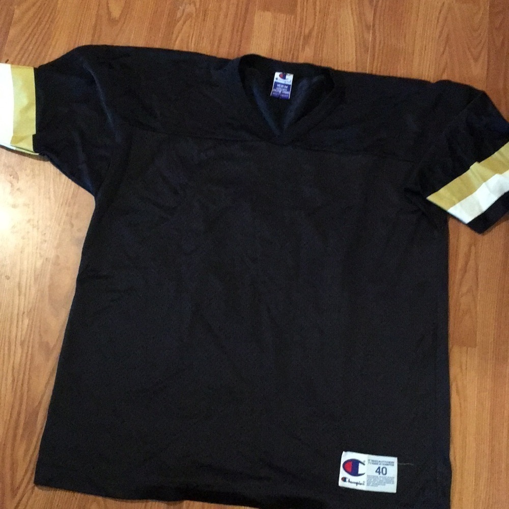 Champion Jersey Size Medium (X)